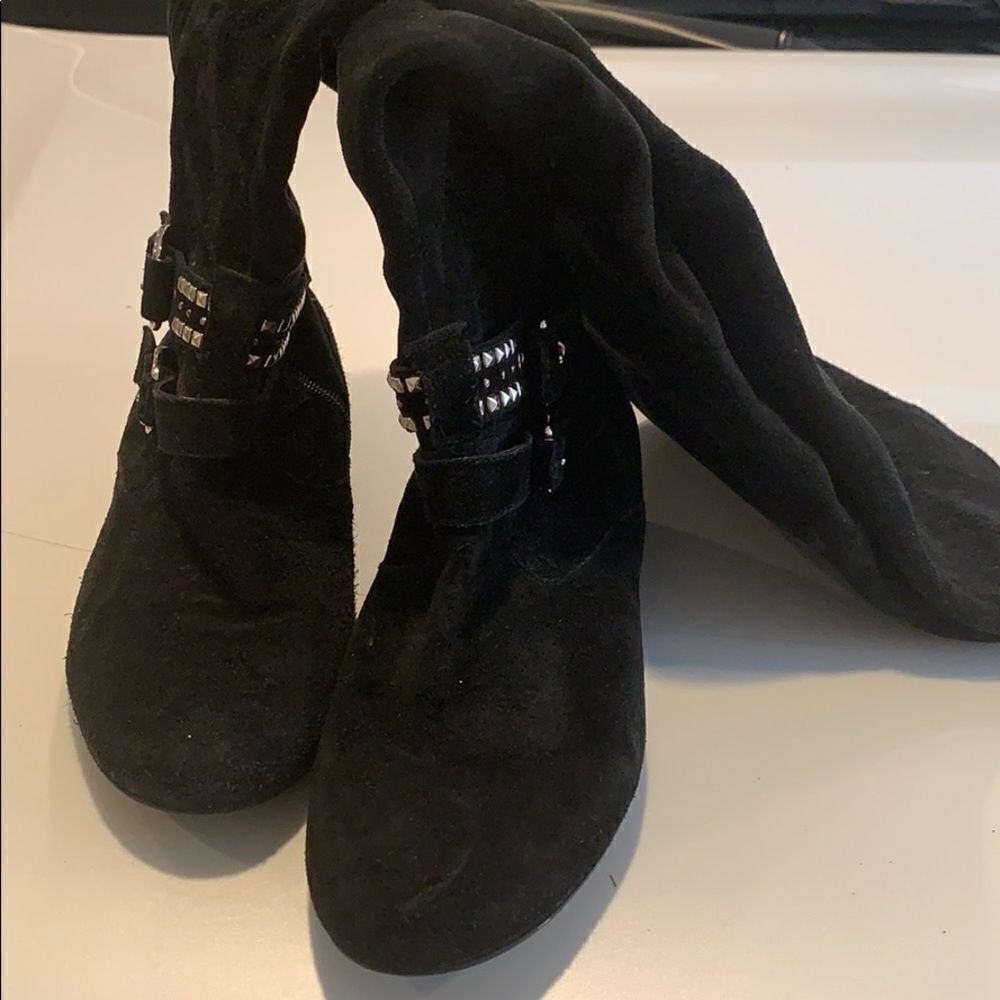 💕Last deal 💕BCBG suede fabric boots